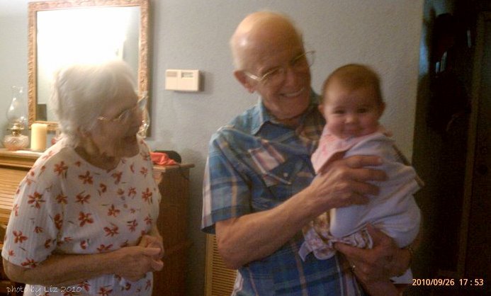 61812_163177030364783_100000174625149_571222_1230052_n