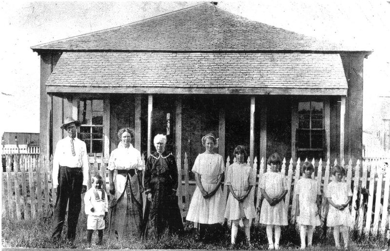 Annie b and family cropped