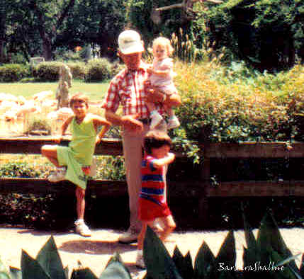 Daddy with kids houston zoo July 92s