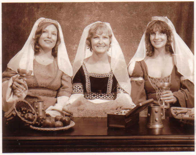 Brenda, mama, me renaissance fest 80